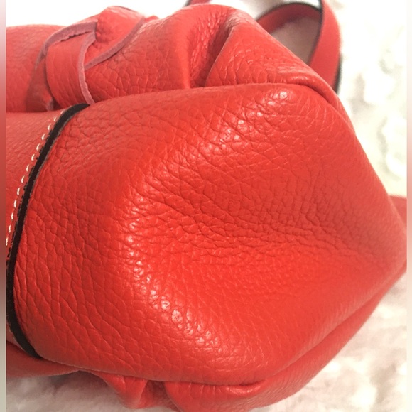 AB ASIA BELLUCCI leather Handbag. Like new, excellent condition. Red tomatoe. - Picture 8 of 13